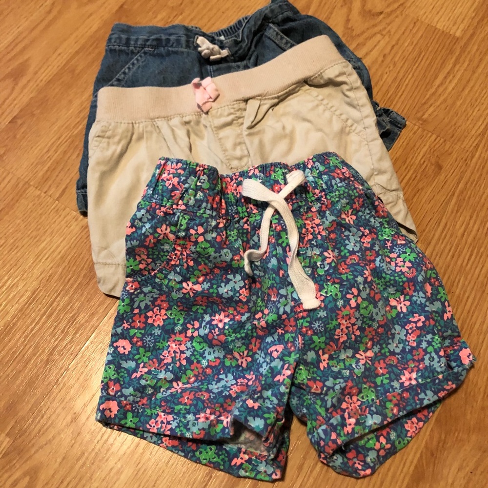 4 pairs of girls shorts 2- 2/T,  2- 3/T